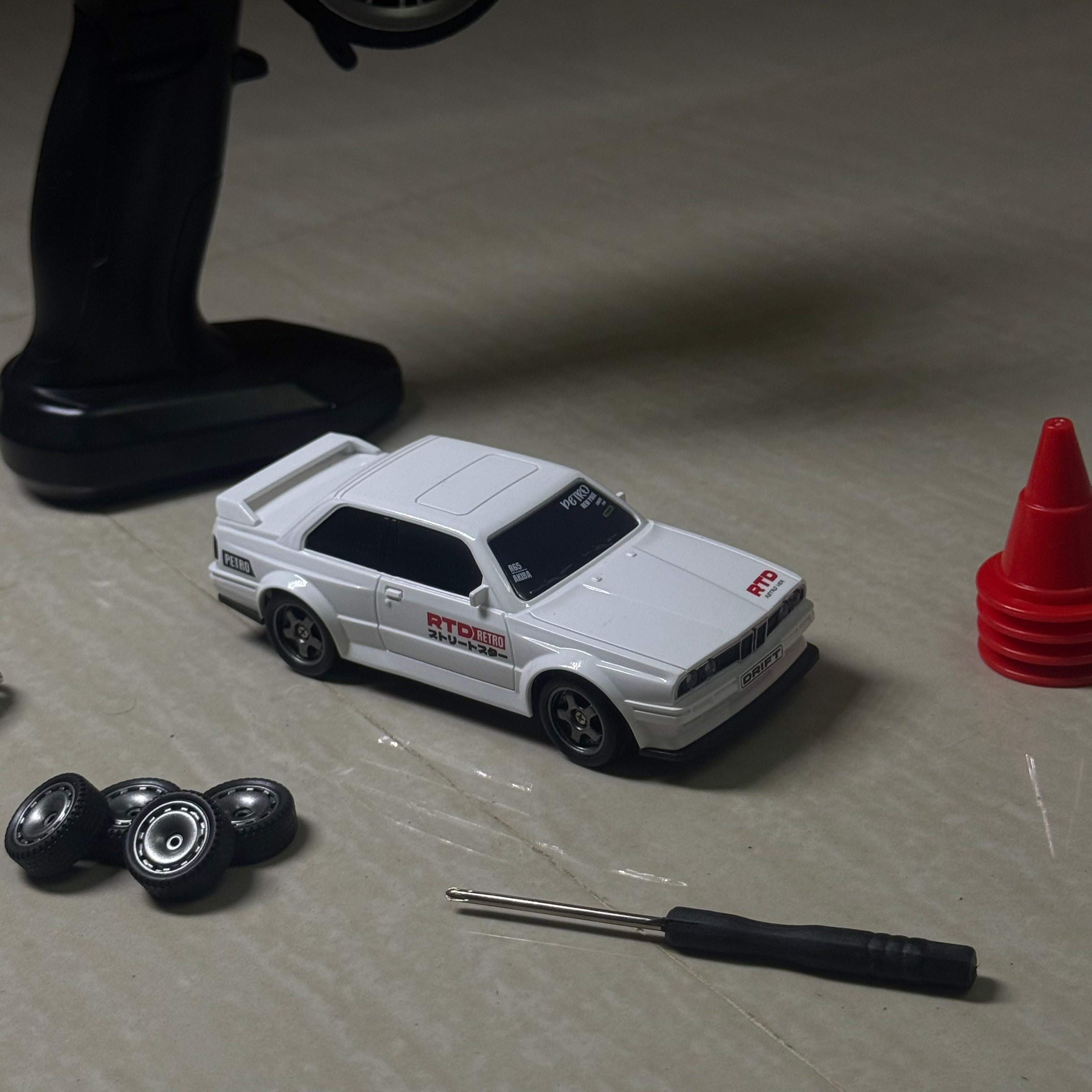 CLASSIC LEGENDS SUPER PREMIUM DRIFT CAR